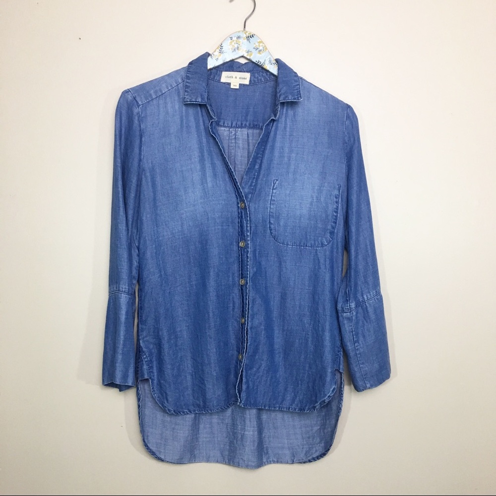CLOTH & STONE Chambray Vneck Button Front Blouse
